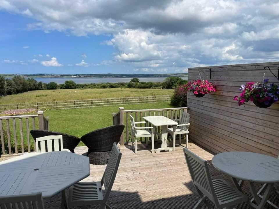 Keanes Of Curraheen, Bar, Restaurant & Accommodation Tralee Exterior photo
